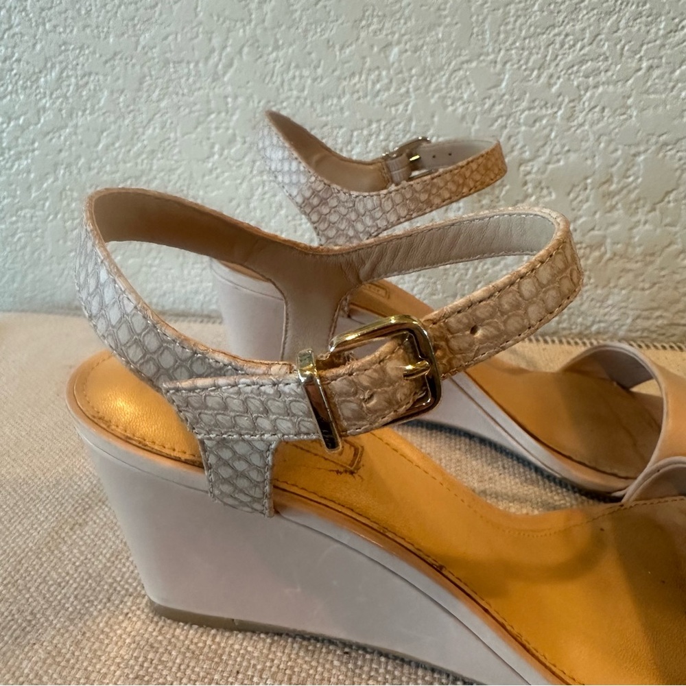 Antonio Melani Melba Nude Wedge Sandals - Picture 6 of 13